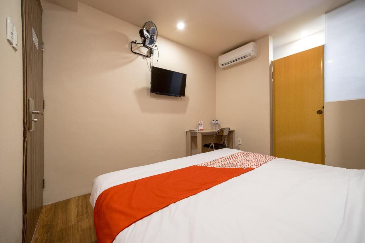 Oyo 291 Medan City Syariah Buitenkant foto